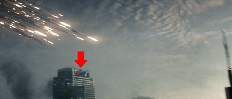 man-of-steel-trailer-lexcorp-building